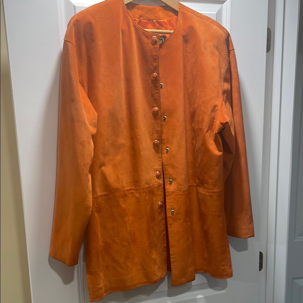 ♻️Danier Orange Leather Jacket Sleek Design